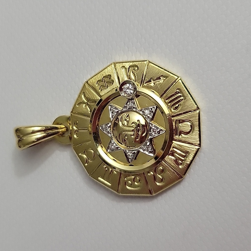Vintage Solid 18kt Yellow Gold and Genuine Diamond Horoscope Pendant